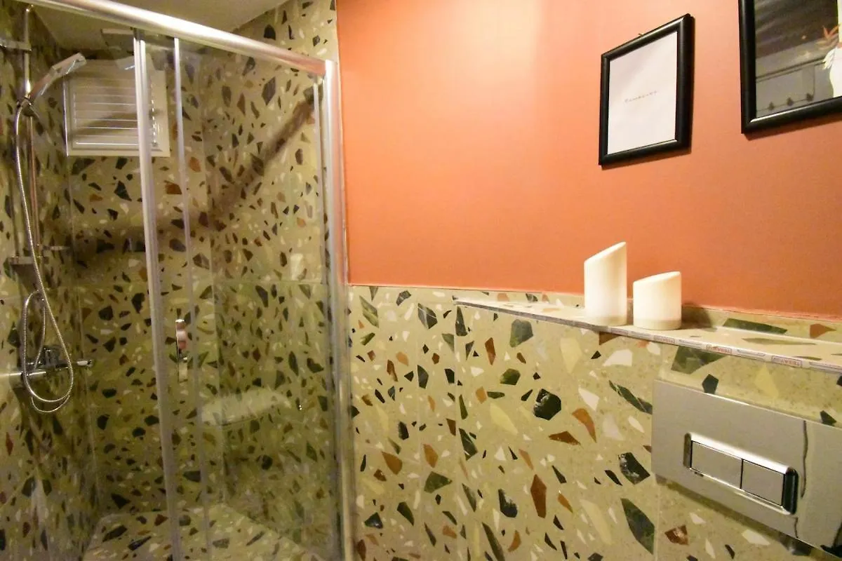 דירות איסטמבול Stunning Seaview 2Br Near Metro - Ym5 טורקיה