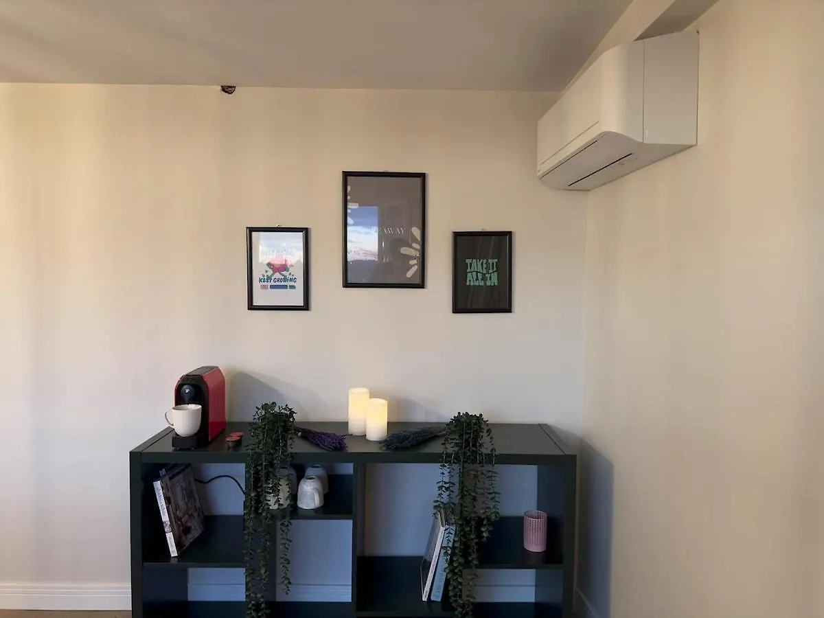 דירות איסטמבול Stunning Seaview 2Br Near Metro - Ym5 טורקיה